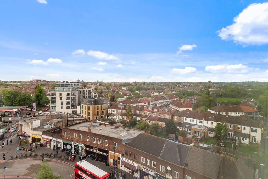 New Apartment 20 Mins From Waterloo London Bp36 Exteriör bild